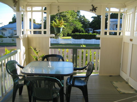 Eco Queenslander Holiday Home - Darwin Holiday 8