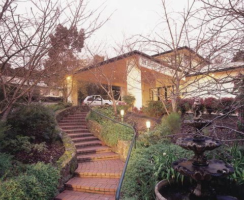 Eltham Gateway Hotel And Conference Centre - Darwin Holiday 0