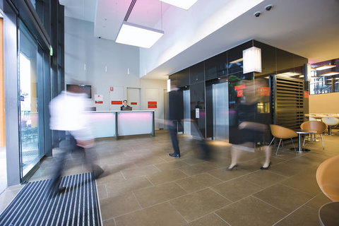 Ibis Sydney King Street Wharf - Darwin Holiday 3