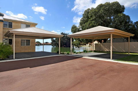 Lakeside Holiday Apartments - Darwin Holiday 5