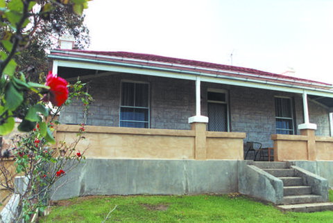 Limestone View (Naracoorte Cottages) - Darwin Holiday 0