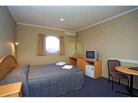 Mahoneys Motor Inn - Darwin Holiday 1