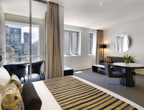 Meriton Serviced Apartments - Zetland - Darwin Holiday 0