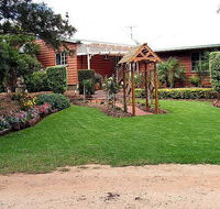 Mulanah Gardens BB Cottages/Wedding Venue - Darwin Holiday