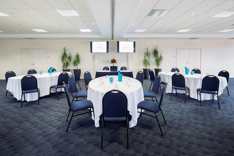 Premier Hotel & Apartments - Darwin Holiday 11