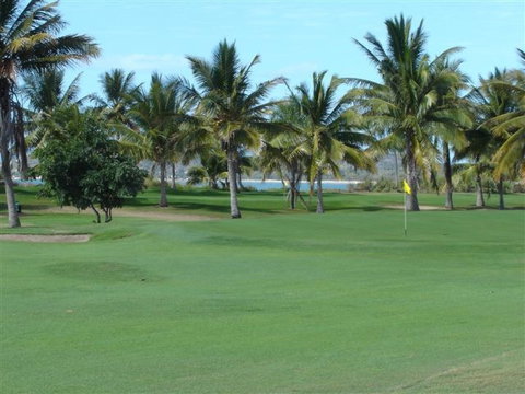 Queens Beach Tourist Village - Darwin Holiday 0