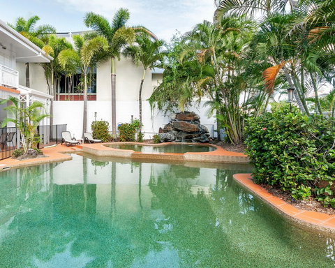 Ibis Styles Cairns - Darwin Holiday 1