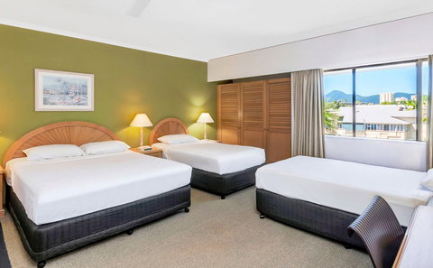Ibis Styles Cairns - Darwin Holiday 3