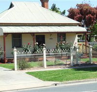 Serenity On The Border Self Catered Bed  Breakfast - Darwin Holiday