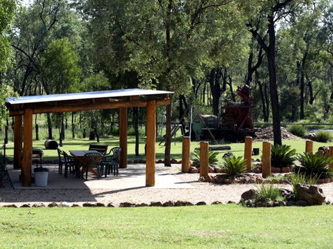 Rubyvale Motel & Holiday Units - Darwin Holiday 3