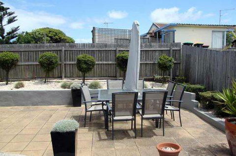 Sandy Cove - Darwin Holiday 3