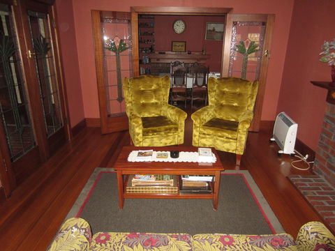 Springfields - Darwin Holiday 4