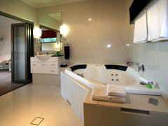 Terrigal Hinterland B&B - Darwin Holiday 6