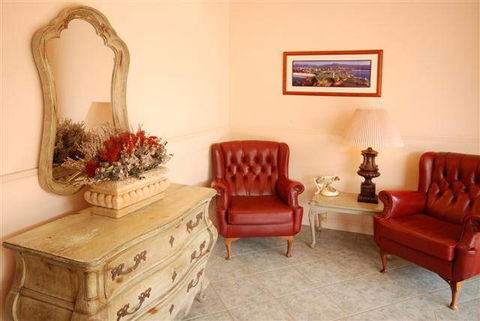 The Belmore All-Suite Hotel - Darwin Holiday 1