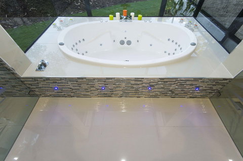 The Feathered Nest - Luxury Wildlife Retreat - Darwin Holiday 1