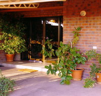 The Lookout Cave Underground Motel - Darwin Holiday