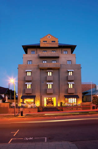 Ramada Perth, The Outram - Darwin Holiday 1