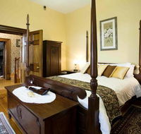 The Stone House - Darwin Holiday