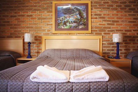 The Town House Motor Inn - Sundowner Goondiwindi - Darwin Holiday 2
