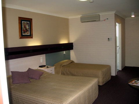 The Vines Motel & Cottages - Darwin Holiday 3