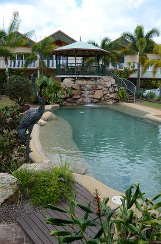 Tinaroo Lake Resort - Holiday Apartments - Darwin Holiday 2