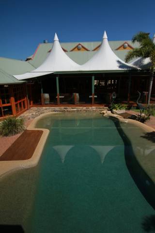 Tinaroo Lake Resort - Holiday Apartments - Darwin Holiday 4