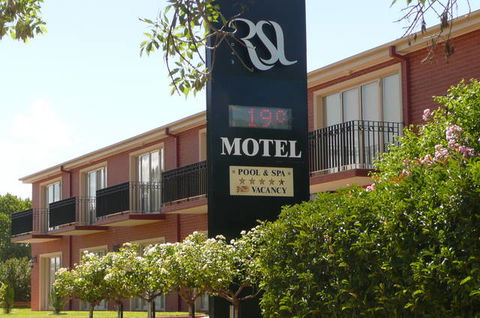 Wagga RSL Club Motel And Apartments - Darwin Holiday 1
