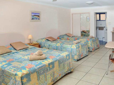 Yamba Twin Pines Motel - Darwin Holiday 7
