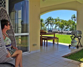 Absolute Beachfront Apartment - Darwin Holiday 0