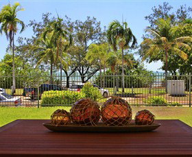 Absolute Beachfront Apartment - Darwin Holiday 1