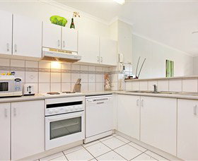 Absolute Beachfront Apartment - Darwin Holiday 5