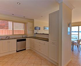 Luxury Waterfront House - Darwin Holiday 1