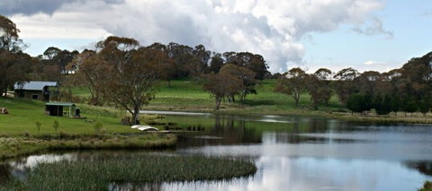 Lochlorian Trout Fishing And Getaway - Darwin Holiday 1