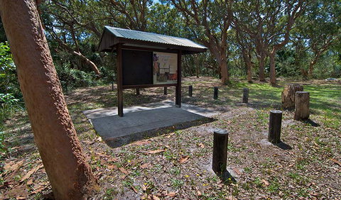 Stewart And Lloyds Campground - Darwin Holiday 1