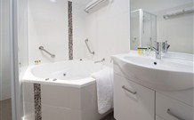 Dolphin Shores - Vincentia - Darwin Holiday 3