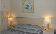 Pine Lodge Motel - Woolgoolga - Darwin Holiday 1