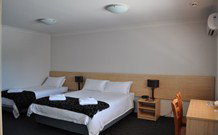 Red Cedar Motel: Muswellbrook - Darwin Holiday 0
