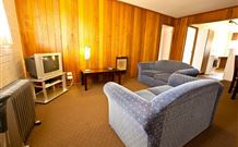 Snowy Mountains Motel - Adaminaby - Darwin Holiday 0