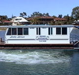 Dolphin Houseboat Holidays - Darwin Holiday