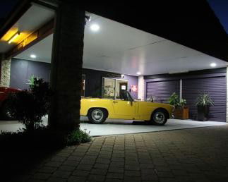 Avlon Gardens Motel - Darwin Holiday 2