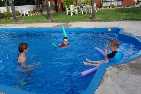 Federation Motor Inn - Darwin Holiday 1