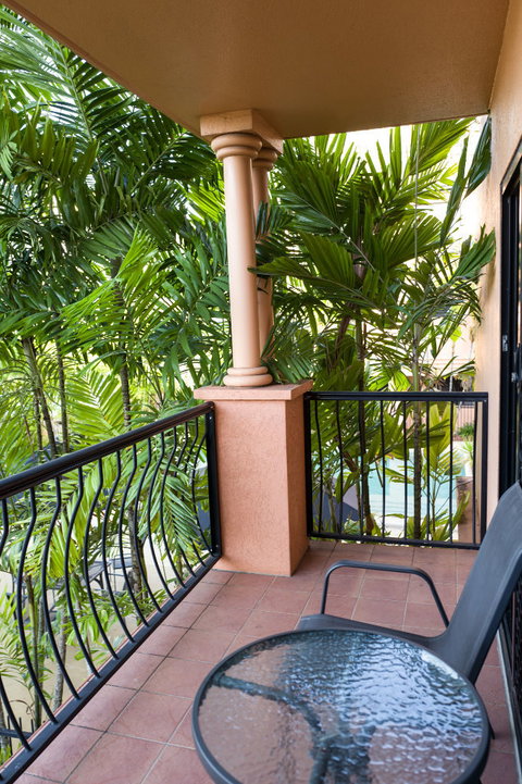 Central Plaza Apartments - Darwin Holiday 2