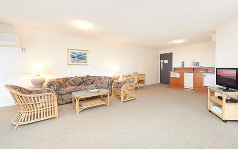 Australis Sovereign Hotel - Darwin Holiday 1