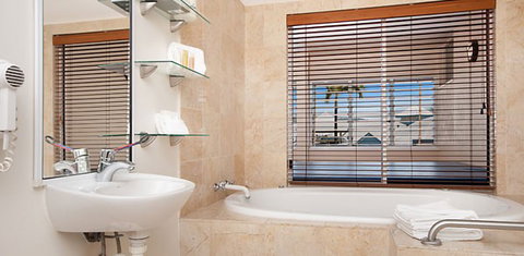 The Newport On Macrossan - Darwin Holiday 1