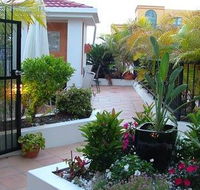 Shaz Maisons Beachside Holiday Apartments - Darwin Holiday
