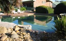 Thunderbird Motel - Yass - Darwin Holiday 0