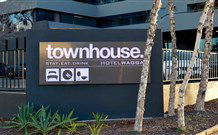 Townhouse Hotel Wagga - Darwin Holiday 1
