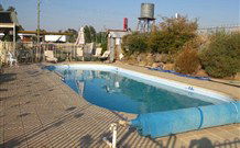 Tuckerbox Motor Inn - South Gundagai - Darwin Holiday 0