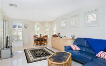 Pelican Paradise - - Darwin Holiday 3