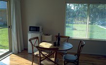 Elm Tree Cottage - Darwin Holiday 1